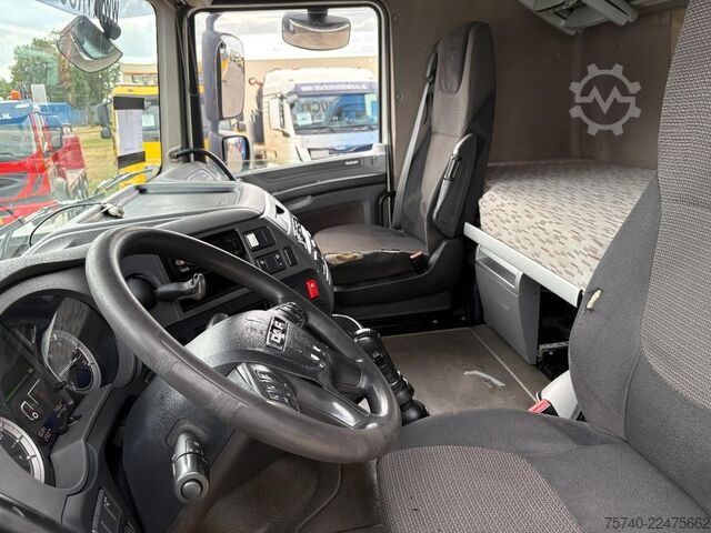 Standard-SZM DAF XF460 + MANUAL + EURO 6 + SPOILERS