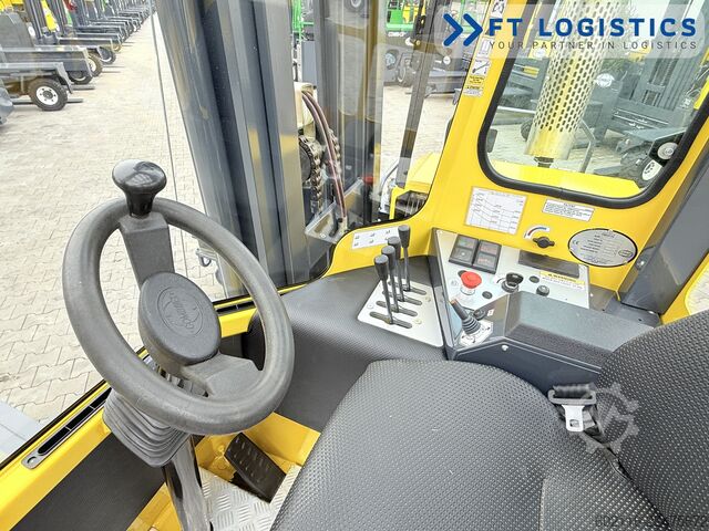 Négyirányú targoncát Combilift C4000 GAS DUPLEX 4600 FORK POSITIONER