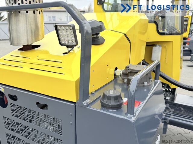 Négyirányú targoncát Combilift C4000 GAS DUPLEX 4600 FORK POSITIONER