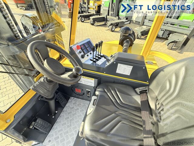 Négyirányú targoncát Combilift CB2500 GAS TRIPLEX 6000 FREE-LIFT