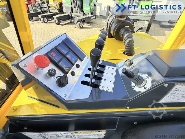 Négyirányú targoncát Combilift CB2500 GAS TRIPLEX 6000 FREE-LIFT