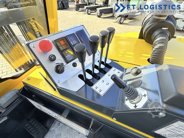 Négyirányú targoncát Combilift CB2500 GAS TRIPLEX 6000 FREE-LIFT