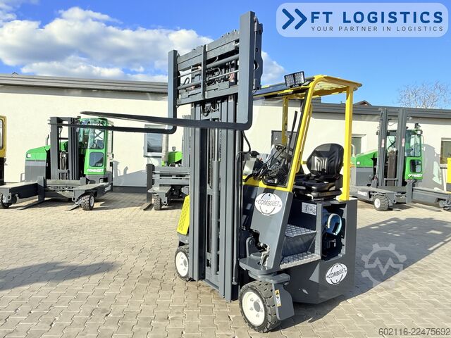 Négyirányú targoncát Combilift CB2500 GAS TRIPLEX 6000 FREE-LIFT