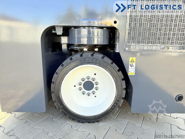 Négyirányú targoncát Combilift CB2500 GAS TRIPLEX 6000 FREE-LIFT