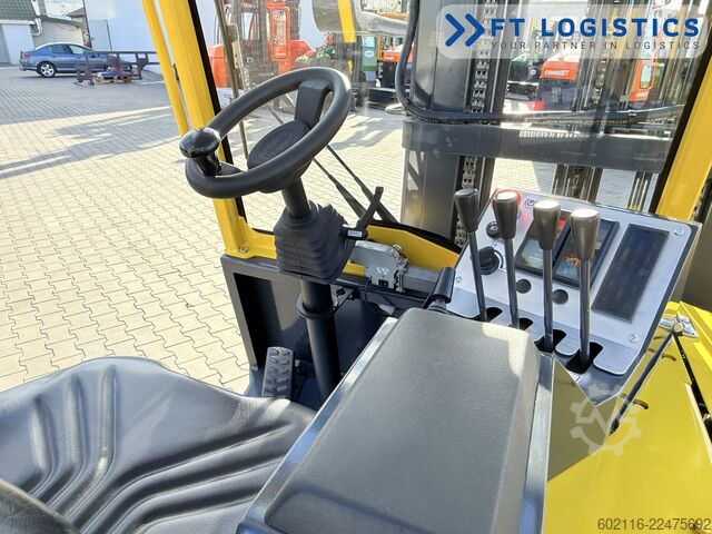 Négyirányú targoncát Combilift CB2500 GAS TRIPLEX 6000 FREE-LIFT