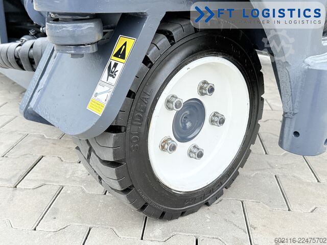 Négyirányú targoncát Combilift C3000 GAS DUPLEX 4100 WIDE POSITIONER