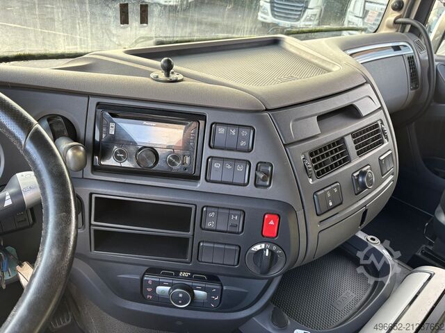 Standard tractor unit DAF XF 480 FT