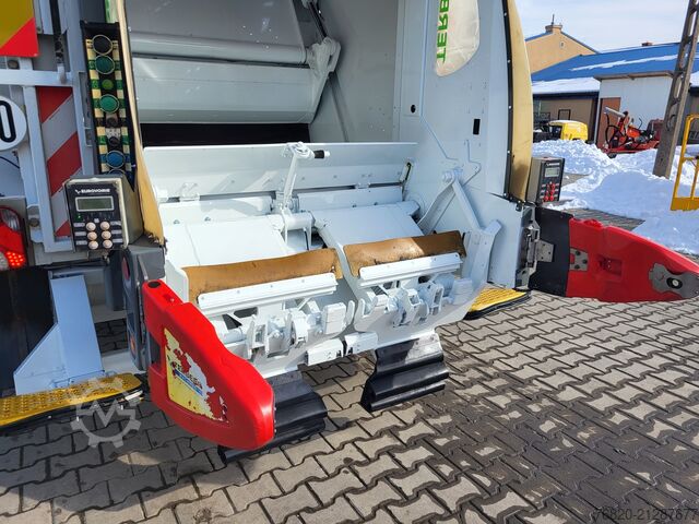 Autospecială de gunoi Renault D Wide 19