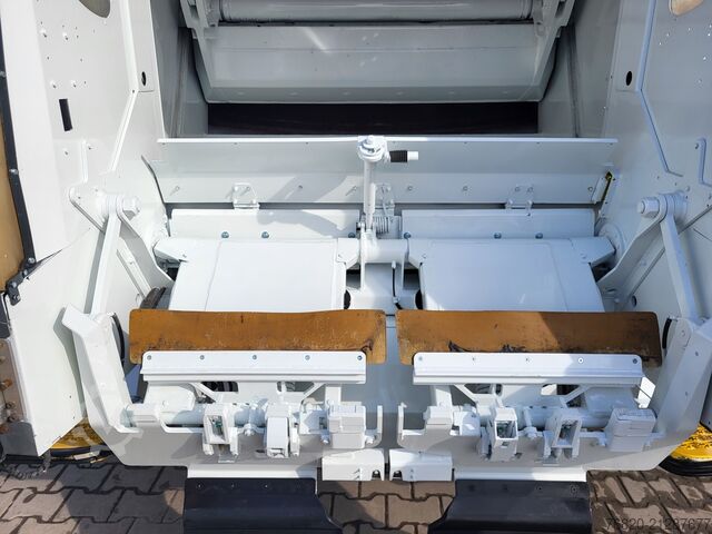 Autospecială de gunoi Renault D Wide 19