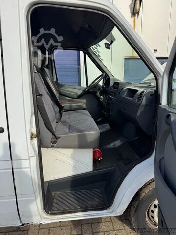 Furgon blaszak Mercedes-Benz Sprinter 311 **BELGIAN VAN -AIRCO**