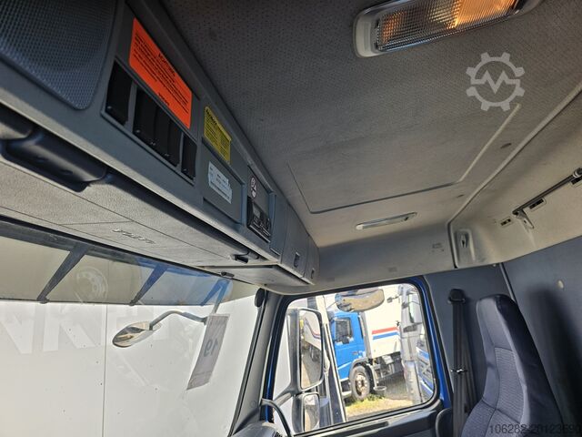 Vrachtwagen met koelbox VOLVO FM330 6x2 FRIGOBLOCK Multizone Lenk u. L