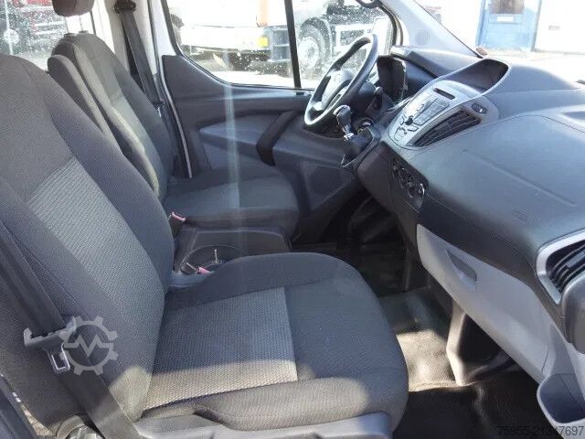 Transport en fauteuil roulant Ford 2,2 TDCI CUSTOM,HANDBAK,ROLSTOELLIFT