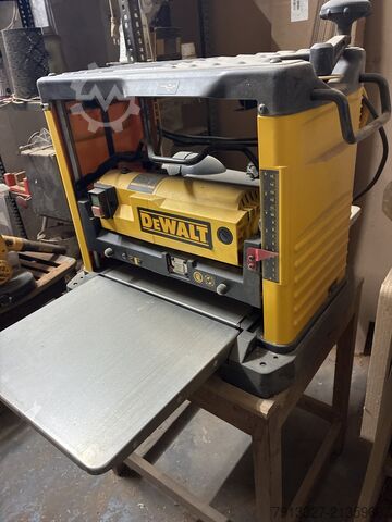 Tjocklekshyvel DeWALT DW733