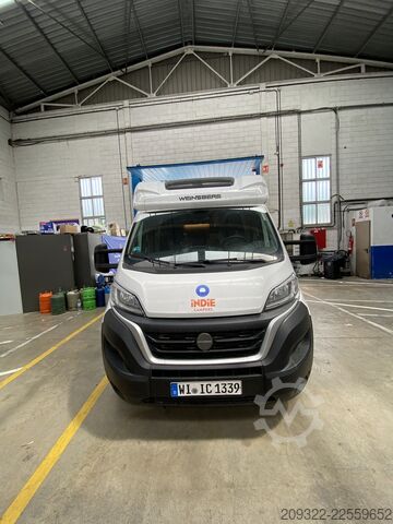 Félintegrált lakóautó Fiat Ducato Weinsberg Carasuite 2024 | Completamente accessoriato | 5 posti let