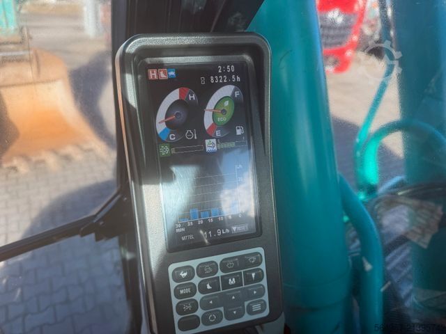 Kettenbagger KOBELCO SK210 NLC-10 OQ70 Klimaautomatik 180 Grad