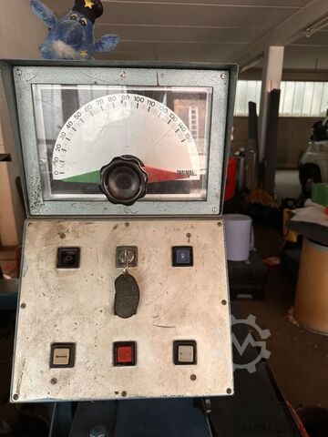Hydraulische Langabkantmaschine Thalmann 