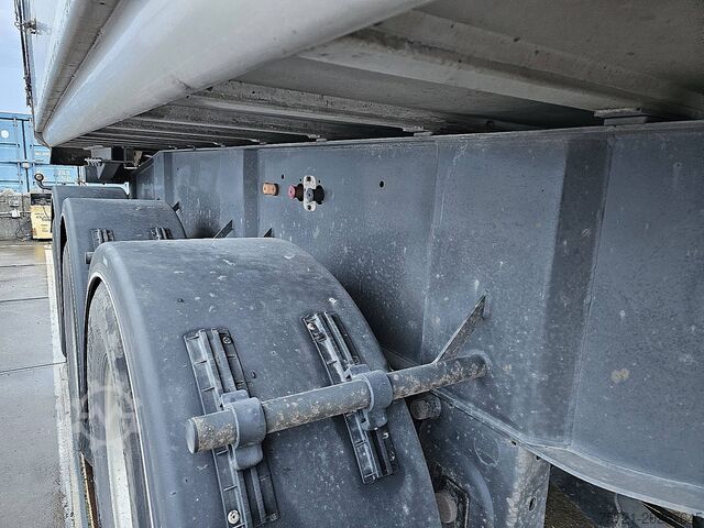 Kipper CARNEHL 26M3 THERMOMULDE ISOLATED ALCOA'S