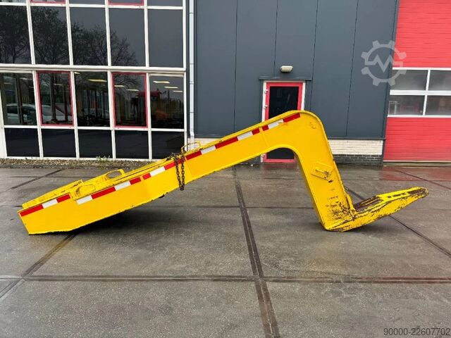 Terminál traktoru Diversen Gooseneck Gooseneck