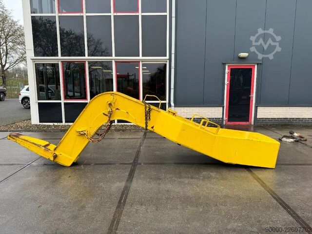 Terminál traktoru Diversen Gooseneck Gooseneck