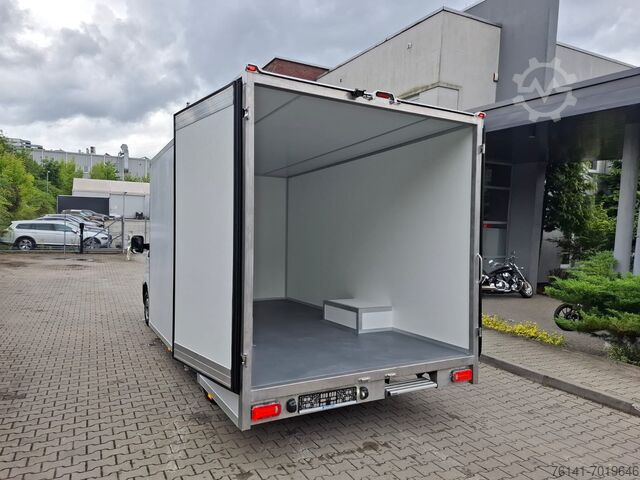 Transporter mit Koffer Renault Master 165 Koffer Platform Tiefrahmen