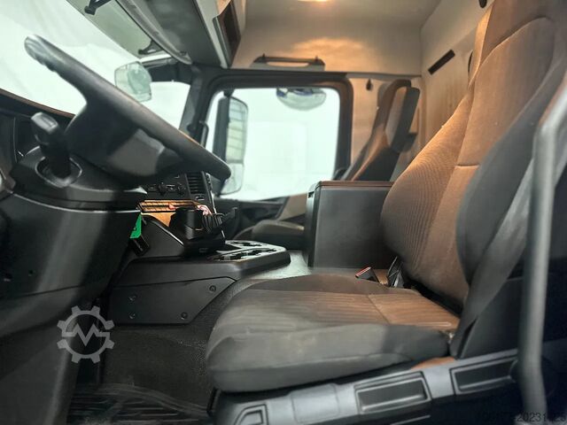 Standaard-SZM Mercedes-Benz Antos 1833 AIRCO / 352385 km