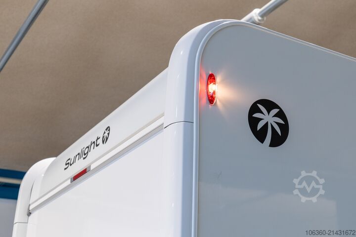 SUNLIGHT T 58 ADVENTURE félintegrált új SUNLIGHT T 58 Adventure