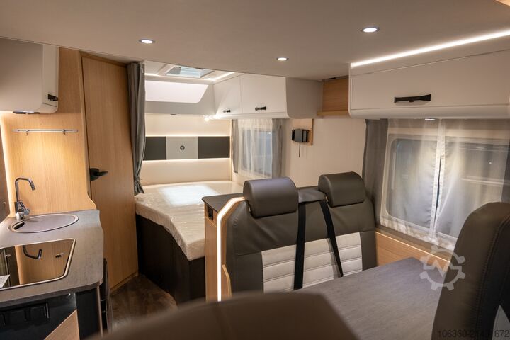 SUNLIGHT T 58 ADVENTURE félintegrált új SUNLIGHT T 58 Adventure