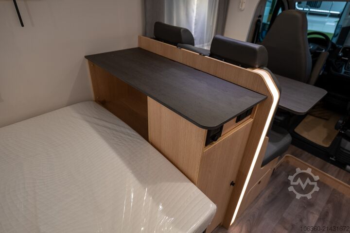 SUNLIGHT T 58 ADVENTURE félintegrált új SUNLIGHT T 58 Adventure