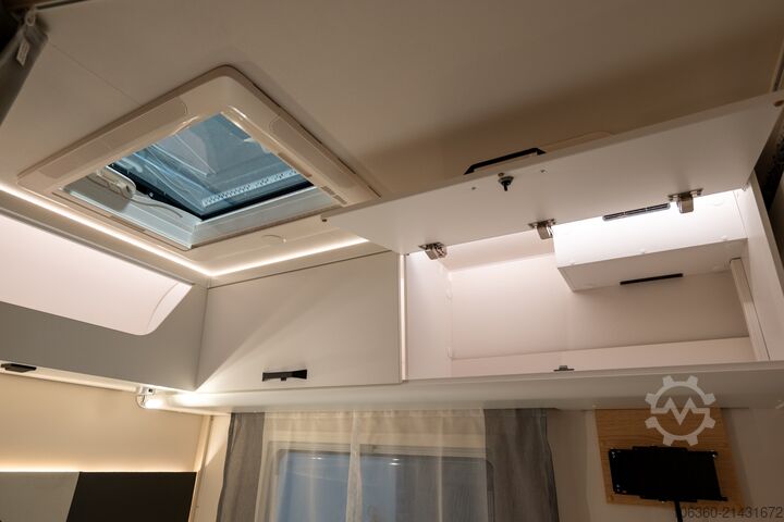 SUNLIGHT T 58 ADVENTURE félintegrált új SUNLIGHT T 58 Adventure