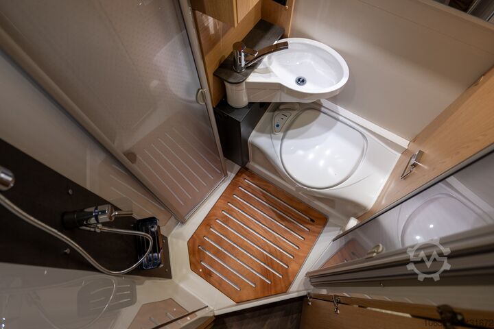 SUNLIGHT T 58 ADVENTURE félintegrált új SUNLIGHT T 58 Adventure