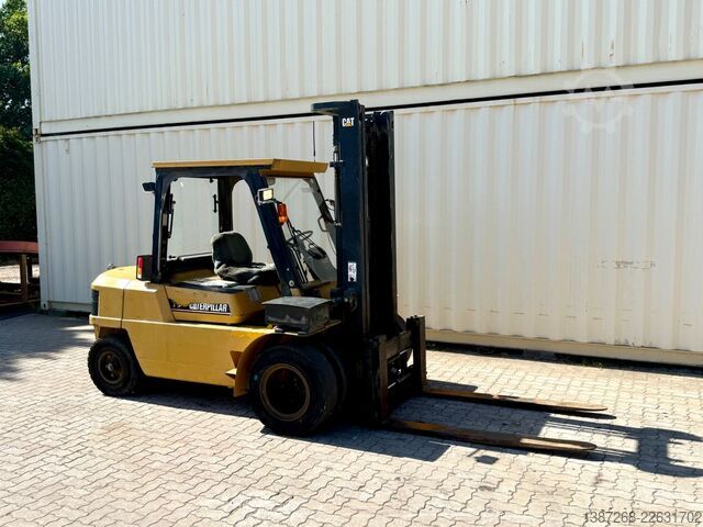 Voorlader vorkheftruck CATERPILLAR DP45 Diesel / Seitenschieber + Zinkenverstellung