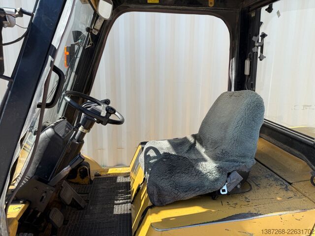 Voorlader vorkheftruck CATERPILLAR DP45 Diesel / Seitenschieber + Zinkenverstellung