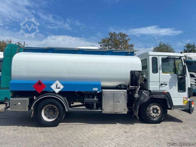 Camião-cisterna Volvo FL6.14 Volume: 9270 L 3 COMPARTMENTS