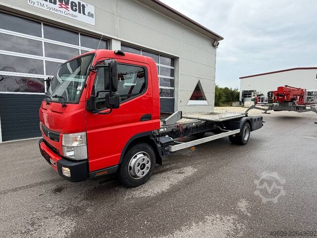 Mitsubishi Fuso Canter szállító jármű Teupen LEO 30T lánctalpas emelőhöz Mitsubishi Fuso Canter Transporter für Teupen LEO 30T Raupena