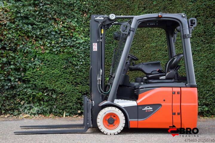 Dört tekerlekli forklift Linde E14-02 EVO triplex