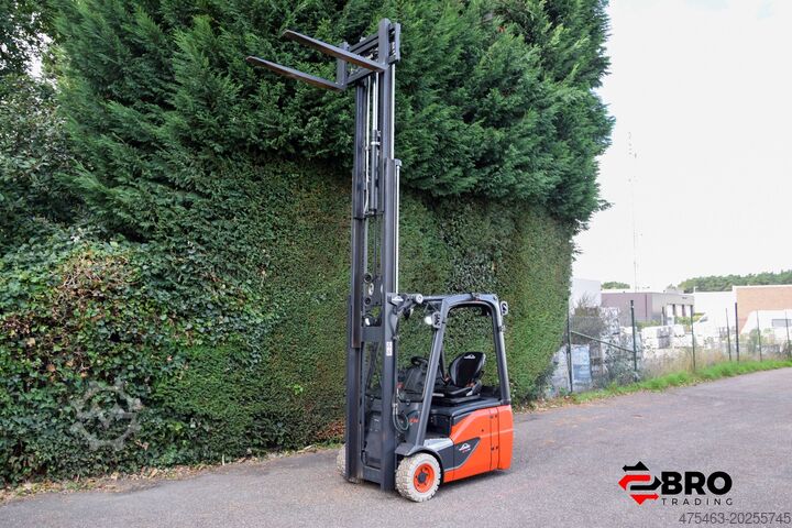 Dört tekerlekli forklift Linde E14-02 EVO triplex