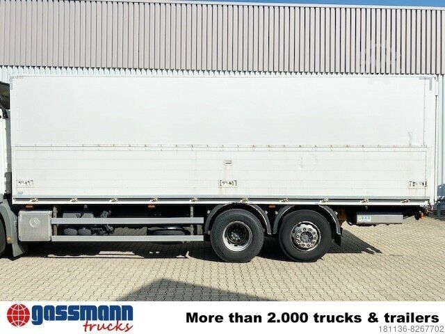 Sandučar kamion Boese Getränkekoffer mit Schwenkbordwänden,