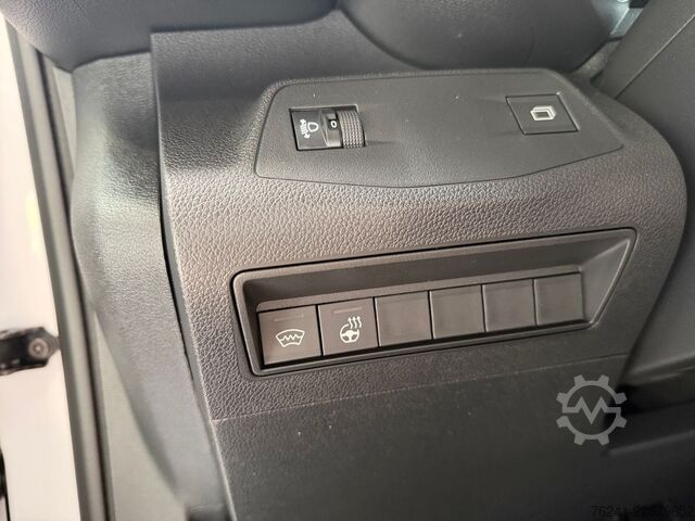Dobozos furgon Citroën Berlingo Kastenwagen XL Diesel 130 Automatik