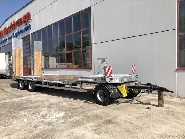 Remorque porte-engins surbaissée Möslein T 3-6,60 VB  3 Achs Tieflader, Luftgefedert