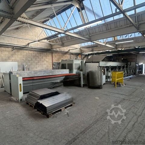 Laserový řezací stroj BLM LASERTUBE LT FIBER EVO TUBE LASER