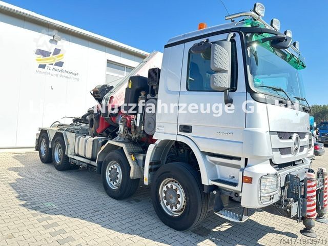 Standard SZM MERCEDES-BENZ ACTROS 4148 AK 8X8 mit Fassi Kran F660A