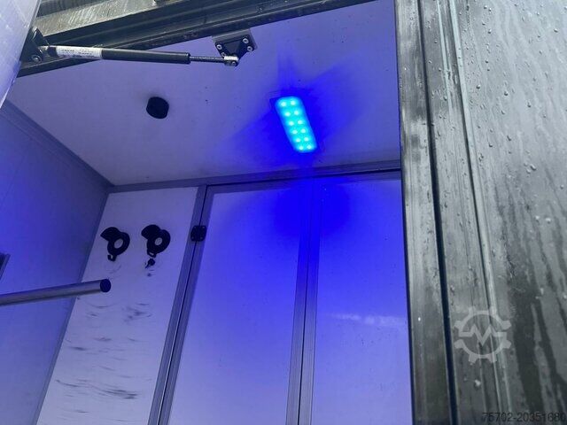 Veetransporter Renault Master Haras 1-2 Pferde Automatik Aluaufbau