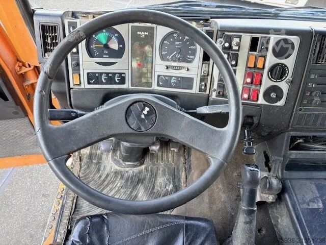 Standaard-SZM MAN 33.463 DFS 6x6 FULL SPRING SUSPENSION TRACTOR U...