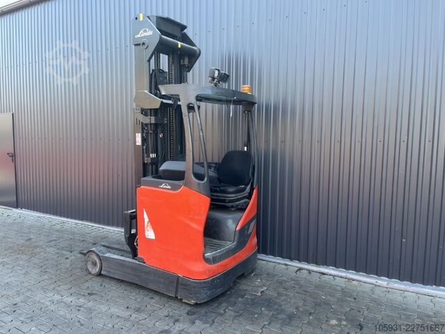 Tolóoszlopos targoncá Linde R14-01
