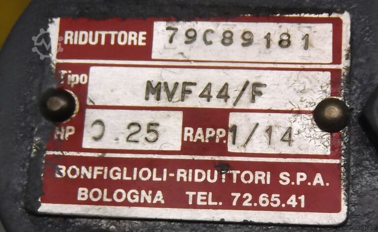 Motoréducteur 0,18 kW 97 tr/min Bonfiglioli MVF44/F