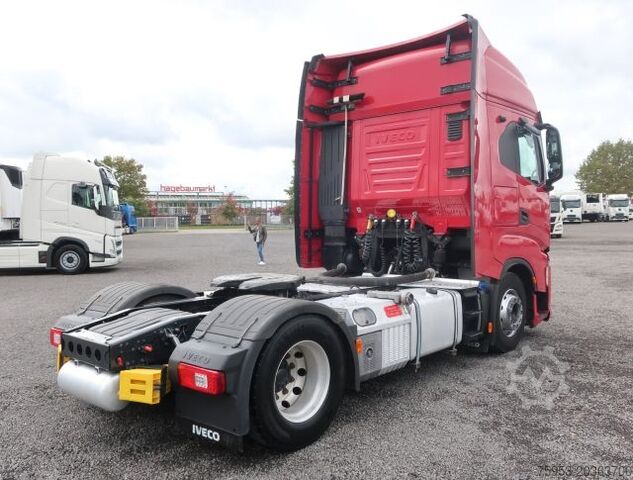 Standard dragbil Iveco S-Way AS440S48T Intarder Kompressor