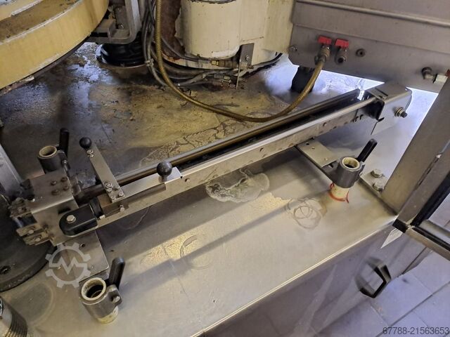 Labeling equipment Krones PRONTOMATIC 720