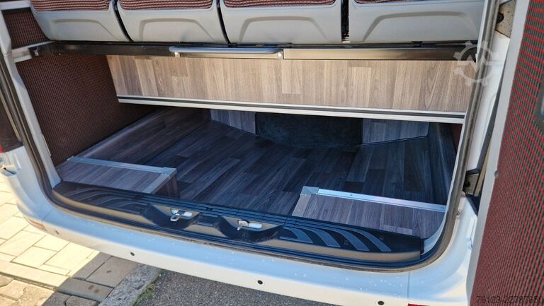 Minibus MERCEDES-BENZ 517 Lord Comfort XXL Vorlauffahrzeug 23 SS