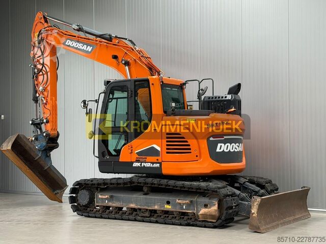Excavadora sobre orugas Doosan DX 140 LCR-7