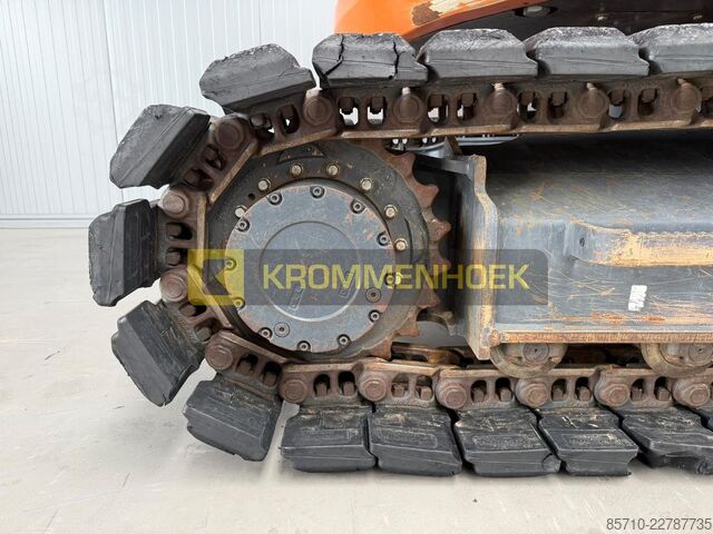 Excavadora sobre orugas Doosan DX 140 LCR-7